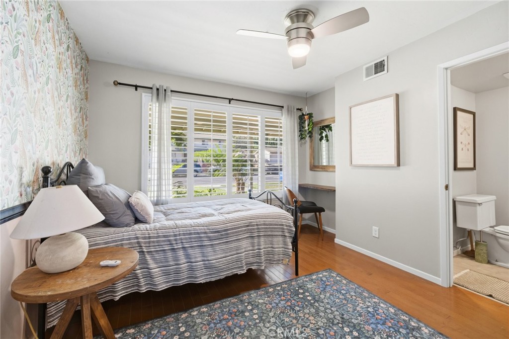 468 E View Property Photo 19