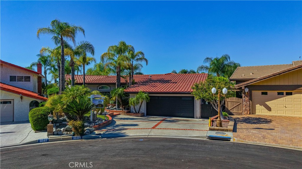 30405 Golden Gate Property Photo 5
