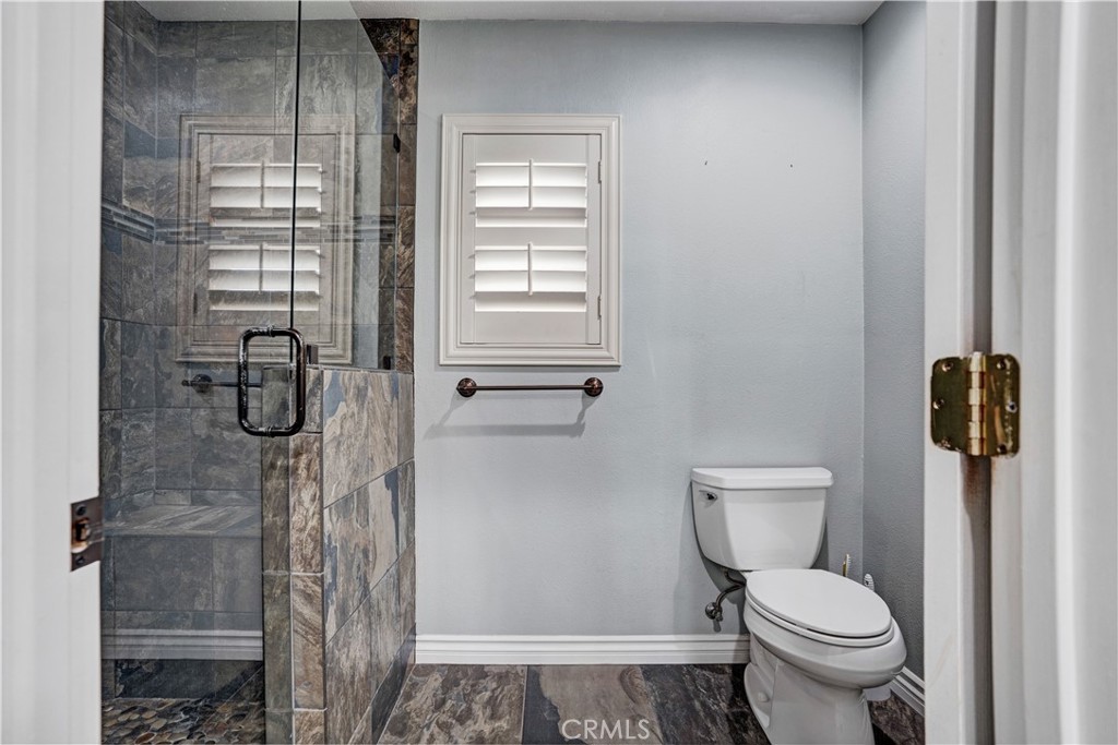 30405 Golden Gate Property Photo 17
