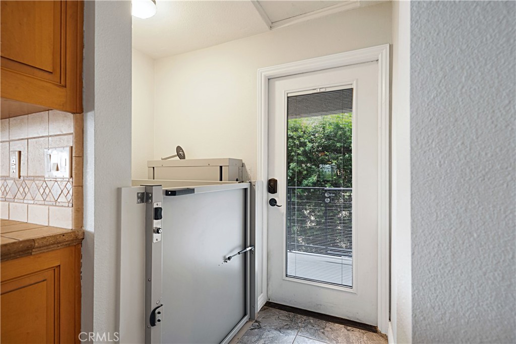 30405 Golden Gate Property Photo 25
