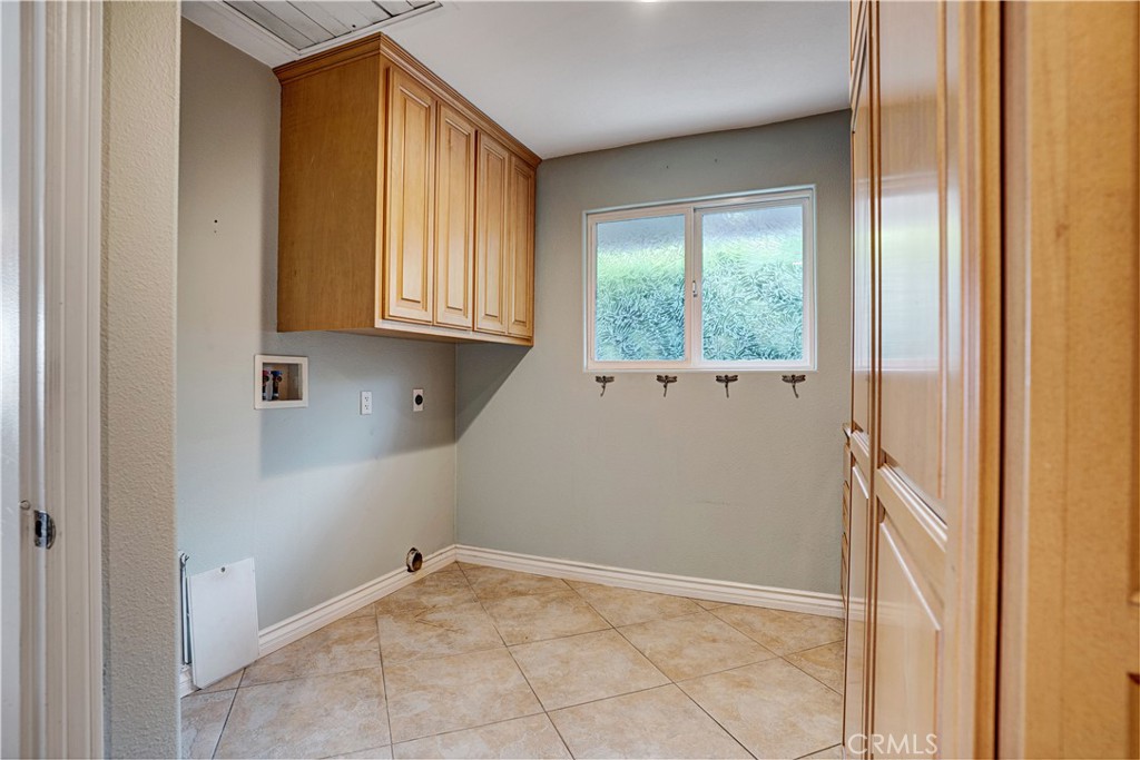 30405 Golden Gate Property Photo 26