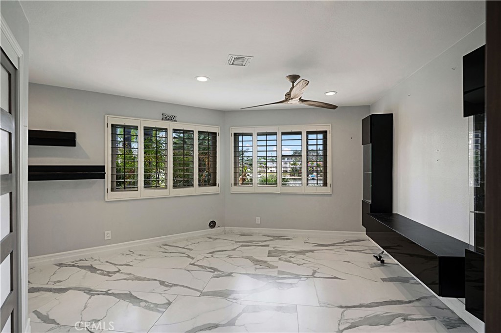30405 Golden Gate Property Photo 48