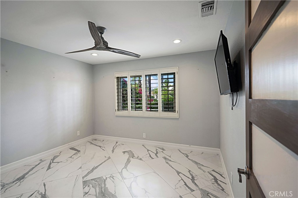 30405 Golden Gate Property Photo 50