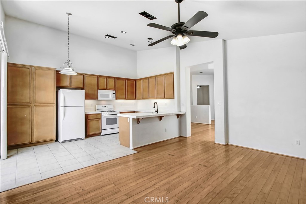 1101 Sagebrush Property Photo 3