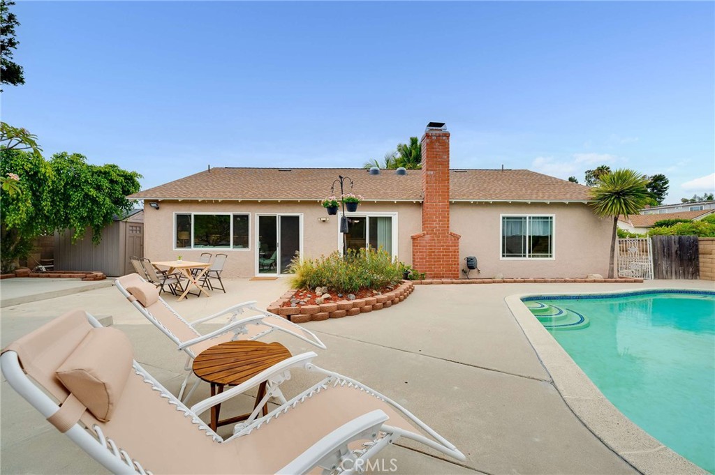 23912 La Chiquita Drive Property Photo 8
