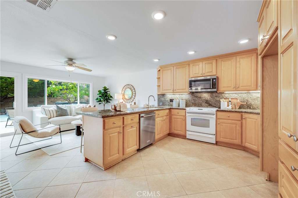 23912 La Chiquita Drive Property Photo 15