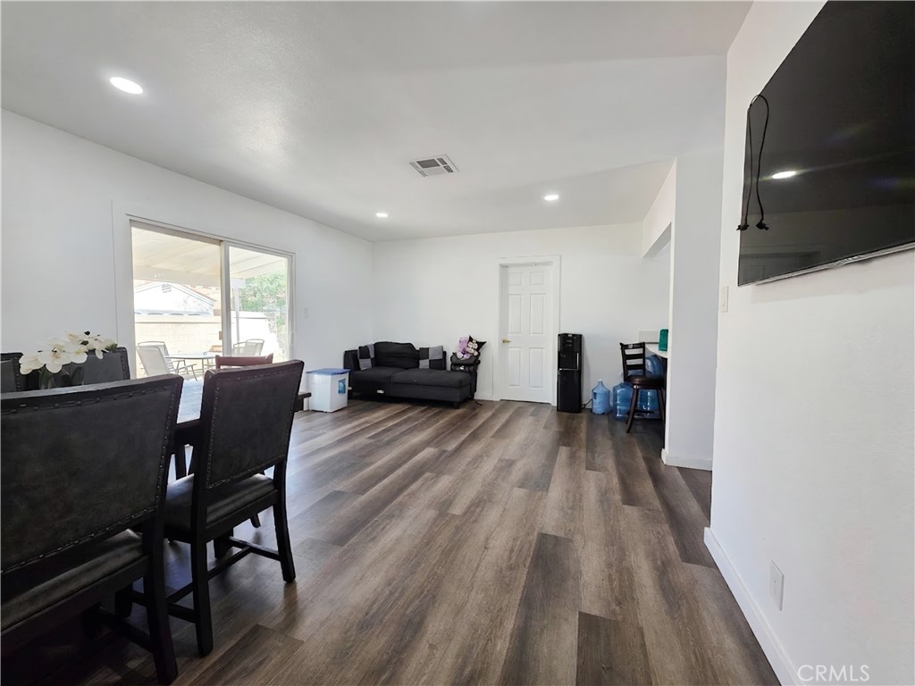 3665 Ross Street Property Photo 7