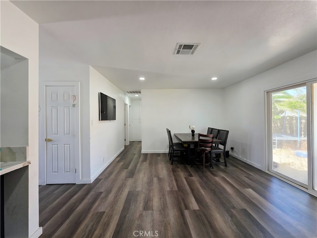 3665 Ross Street Property Photo 8
