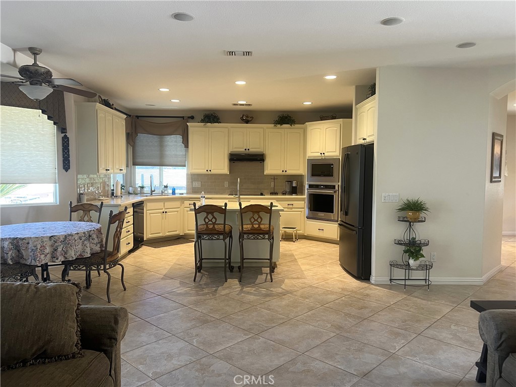 14934 Amorose Property Photo 5