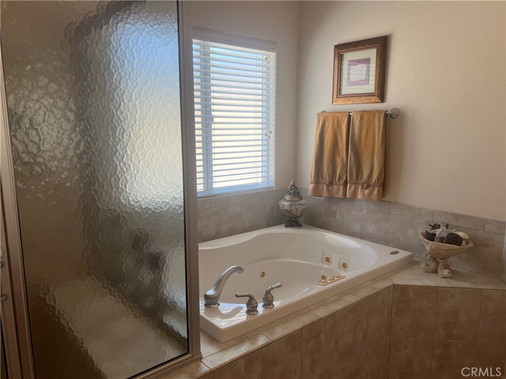 14934 Amorose Property Photo 13