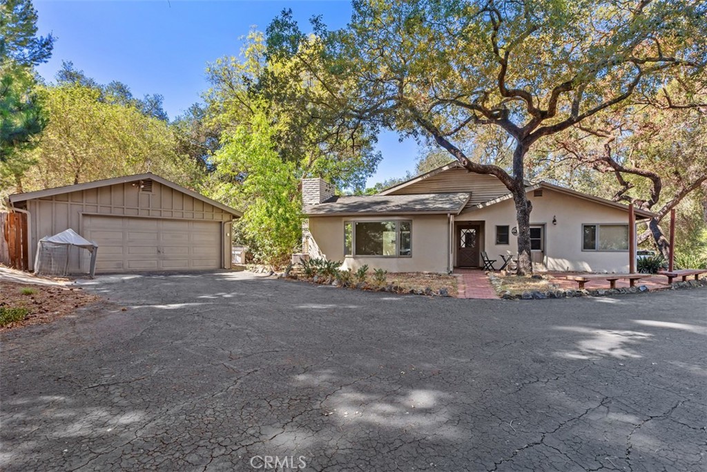 39150 Daily Road Property Photo 2