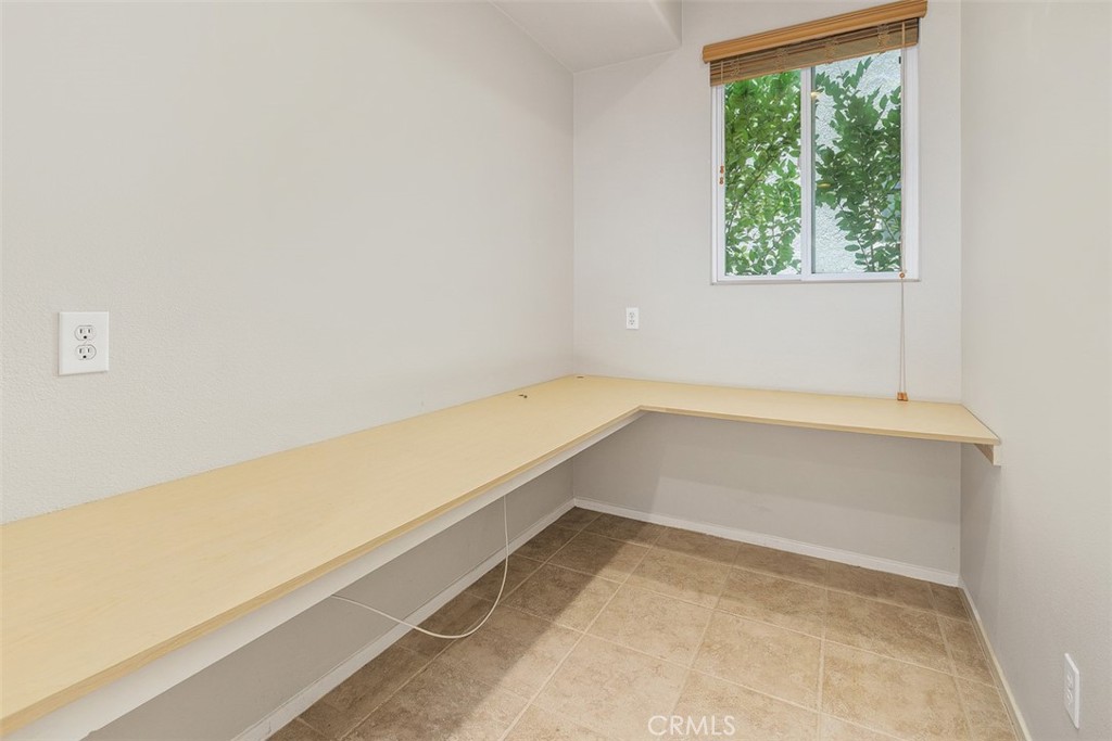 28905 Boothbay Property Photo 8