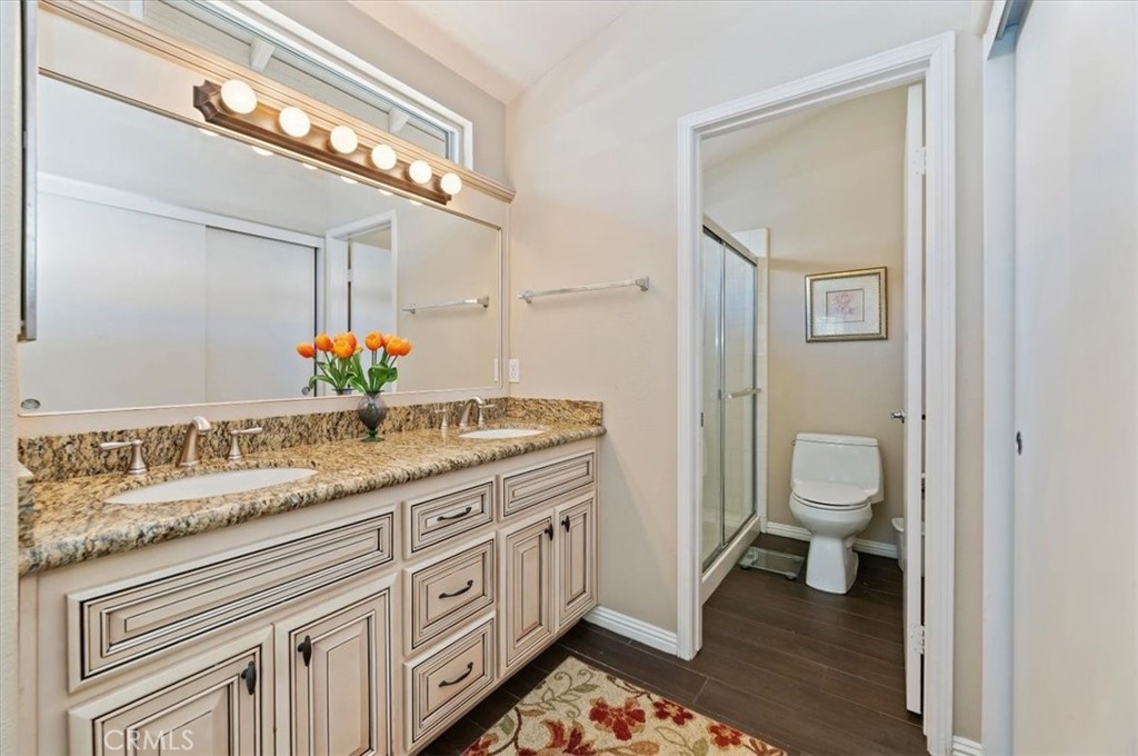 23924 Via Astuto Property Photo 17