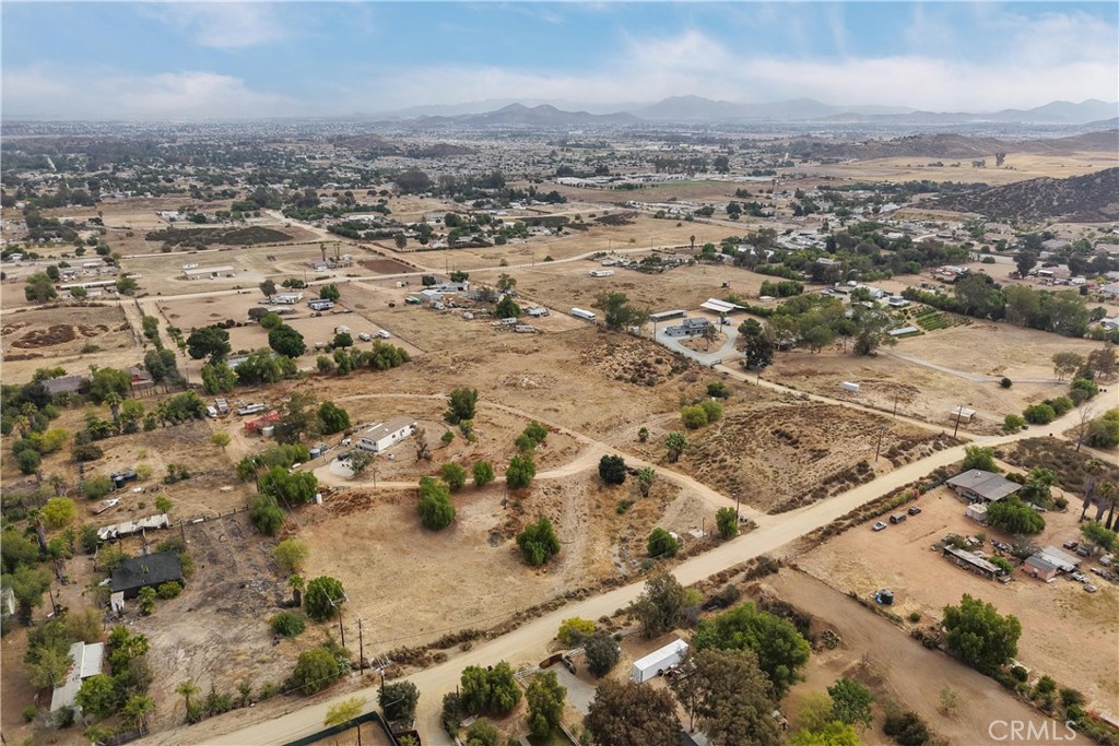 25661 Waldon Road Property Photo 3