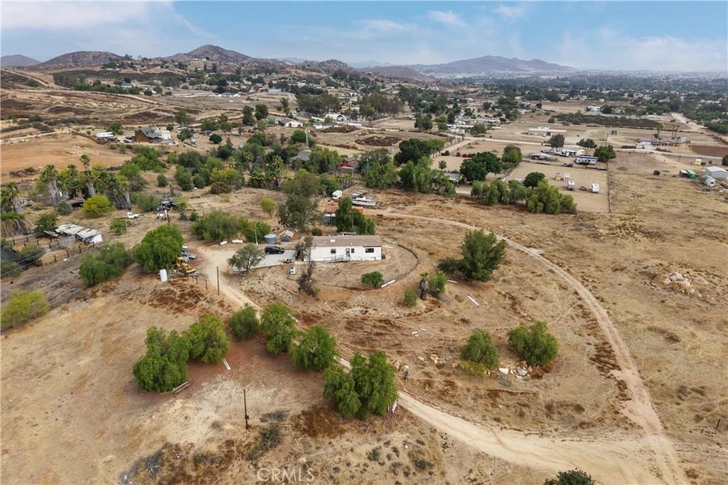 25661 Waldon Road Property Photo 6