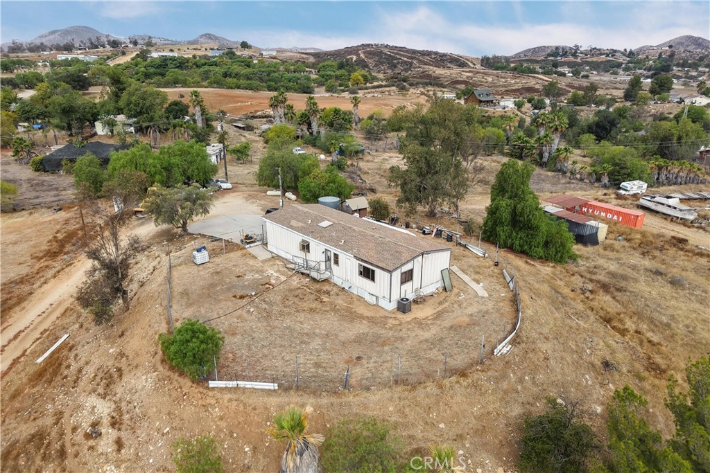 25661 Waldon Road Property Photo 7