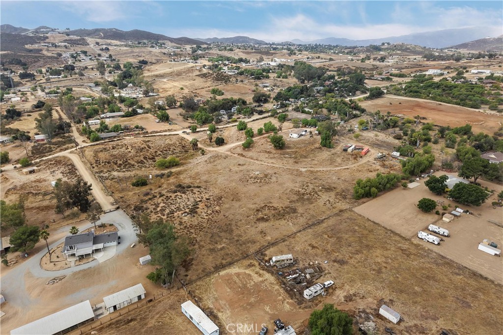 25661 Waldon Road Property Photo 12