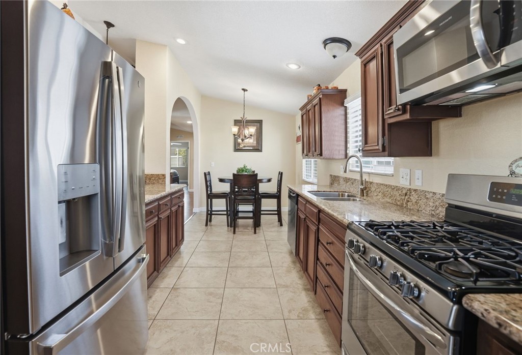 1481 Martinique Drive Property Photo 12