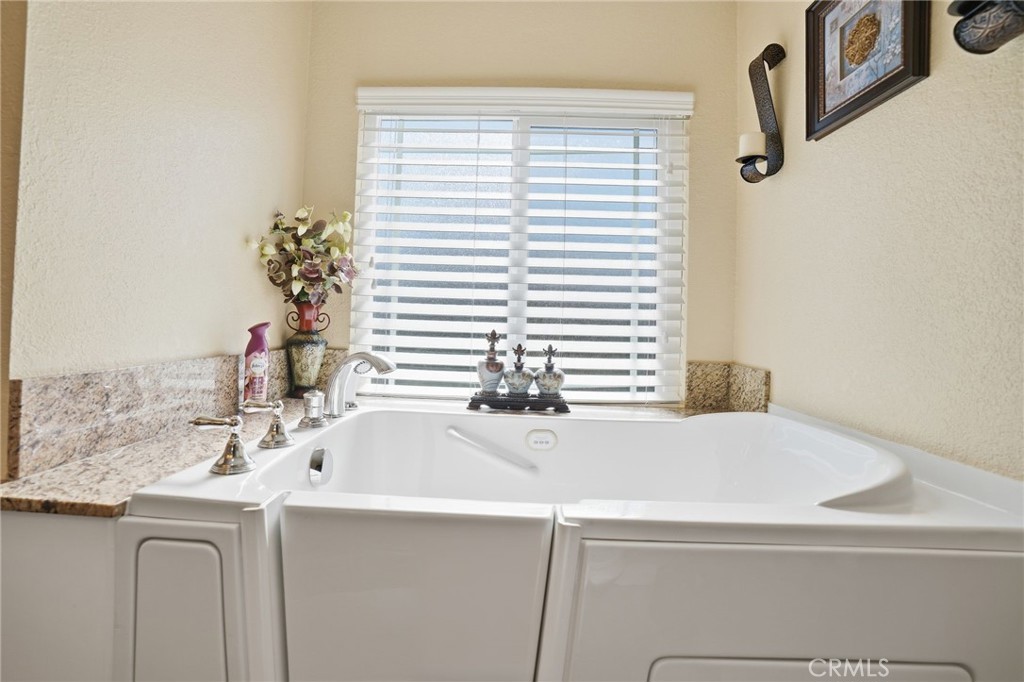1481 Martinique Drive Property Photo 21