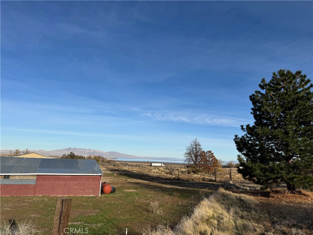 713400 Jeters Road Property Photo 3