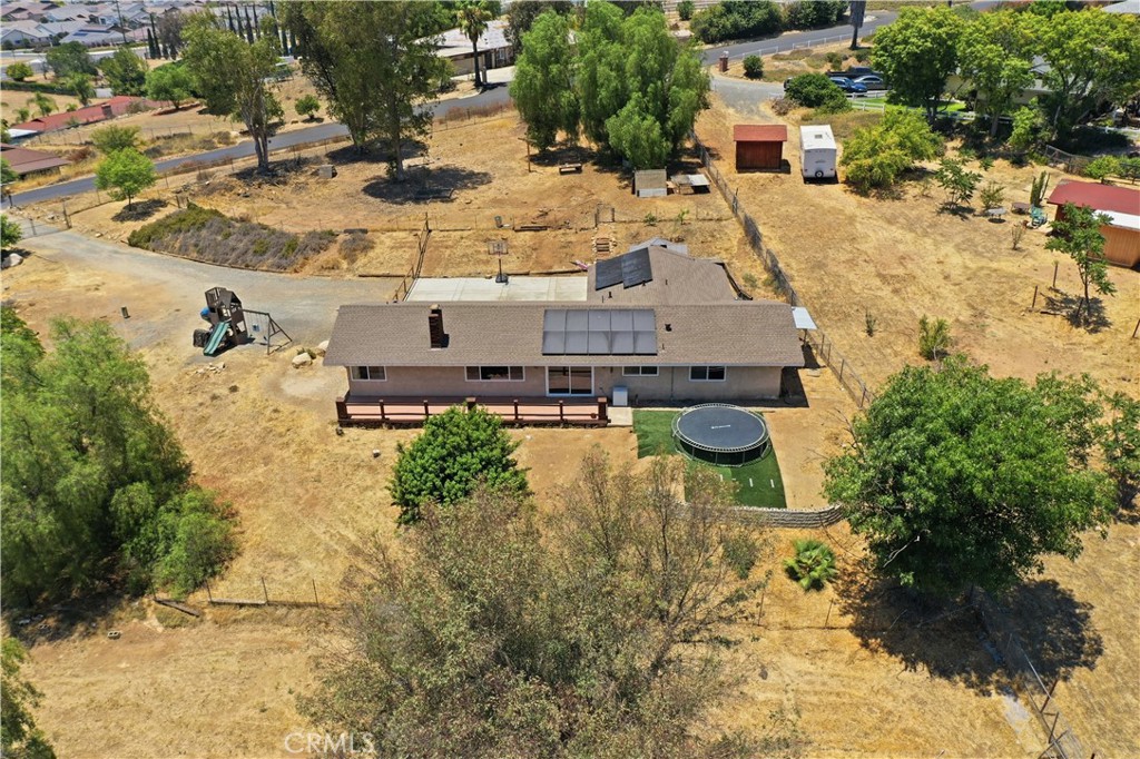 21280 Cielo Vista Property Photo 4