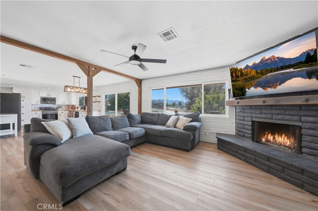 21280 Cielo Vista Property Photo 12