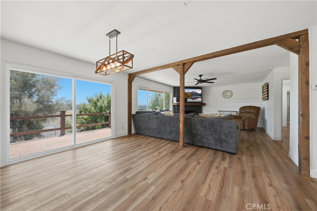 21280 Cielo Vista Property Photo 13
