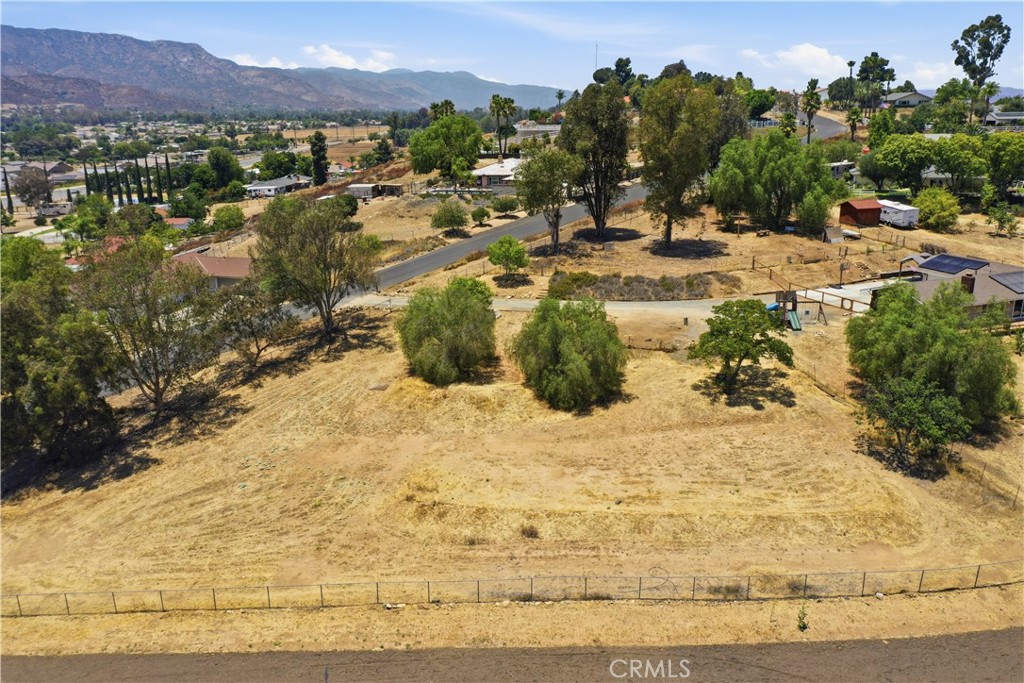 21280 Cielo Vista Property Photo 44