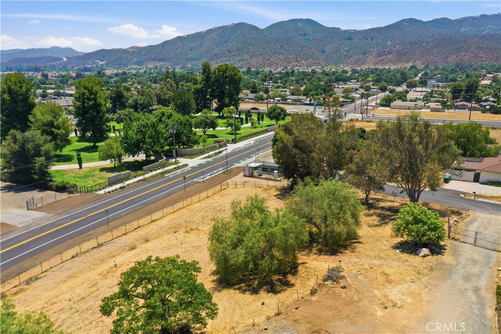 21280 Cielo Vista Property Photo 49