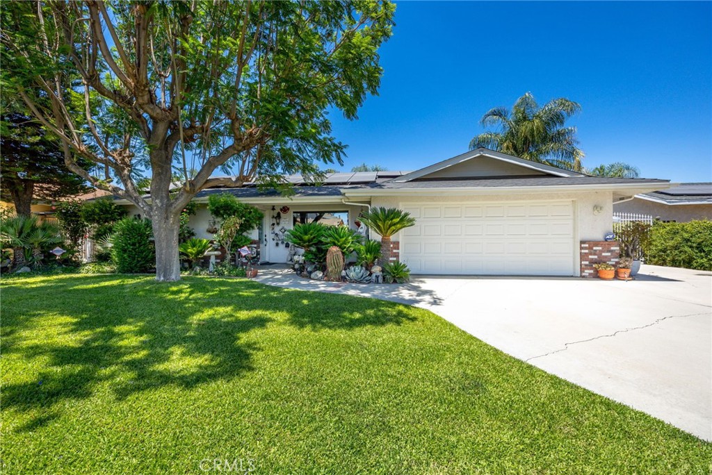 26391 Meridian Property Photo 1