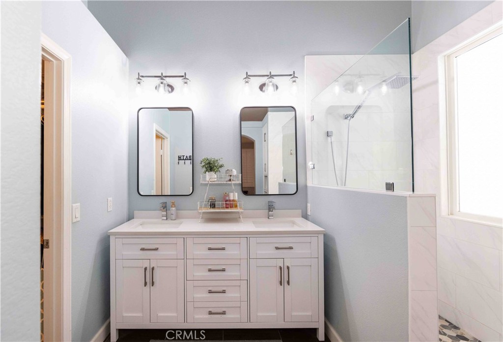 39687 Corte Gata Property Photo 28