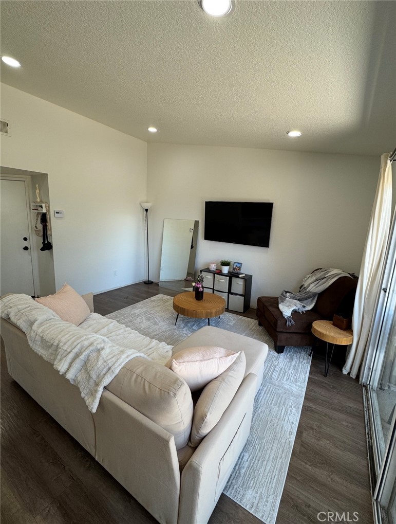 2548 Avenida Del Vista T 202 Property Photo 2