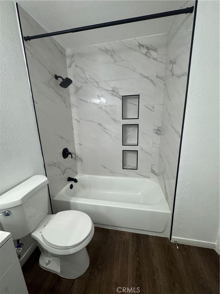 2548 Avenida Del Vista T 202 Property Photo 13