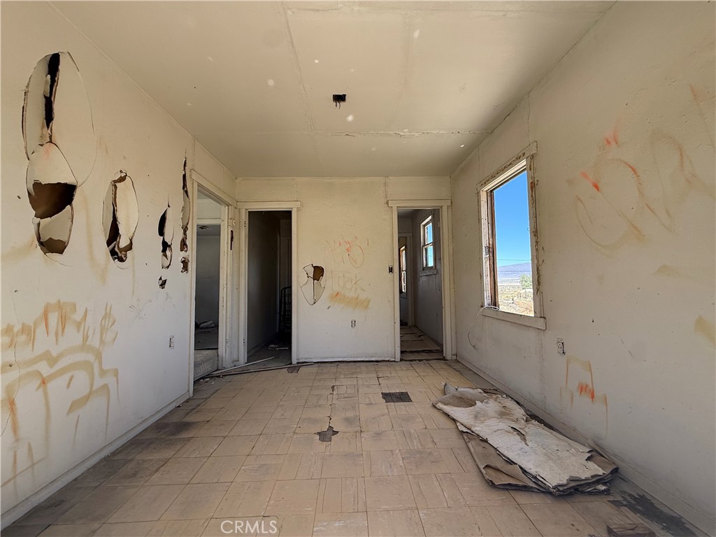 82317 5th Street Property Photo 8