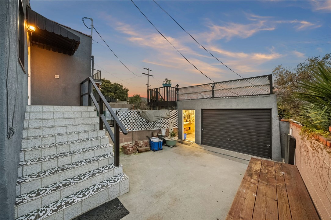 1178 W 18th Street Property Photo 6
