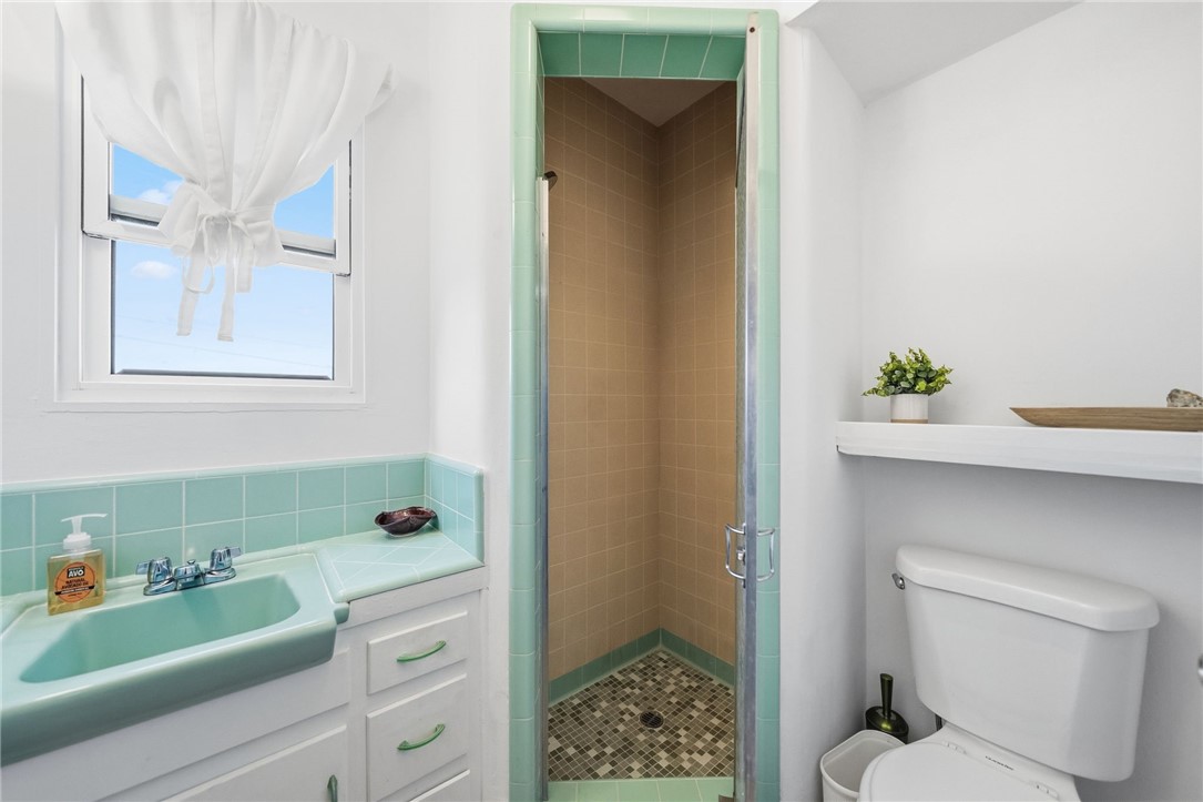 1178 W 18th Street Property Photo 45