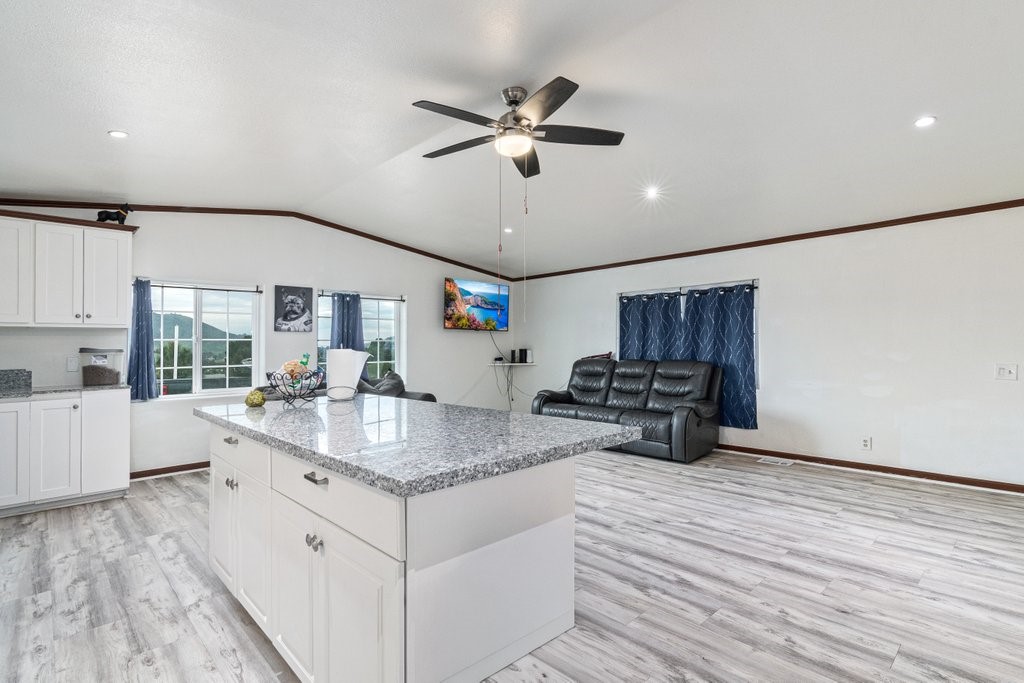 26460 Dale Property Photo 30