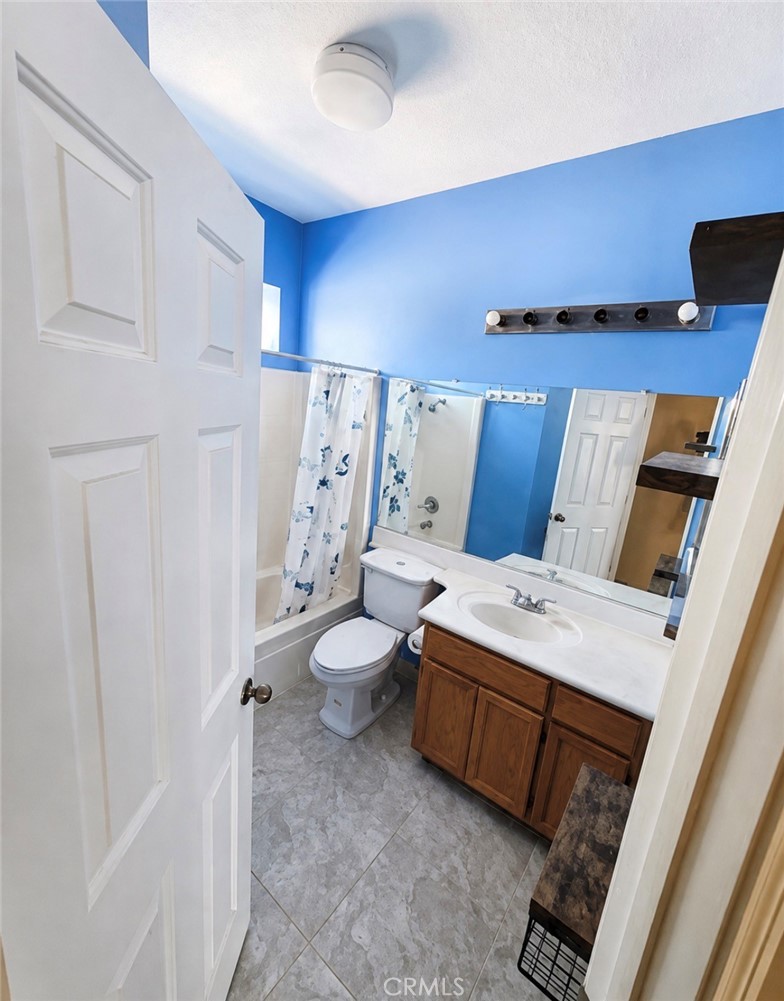 867 Billows Court Property Photo 18