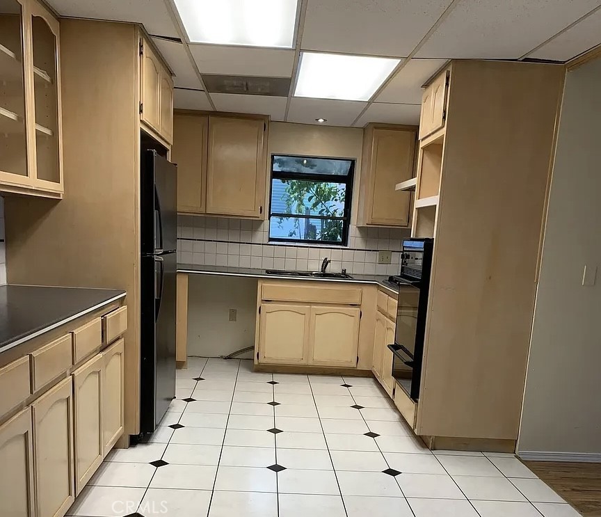 4206 Hatfield Property Photo 6