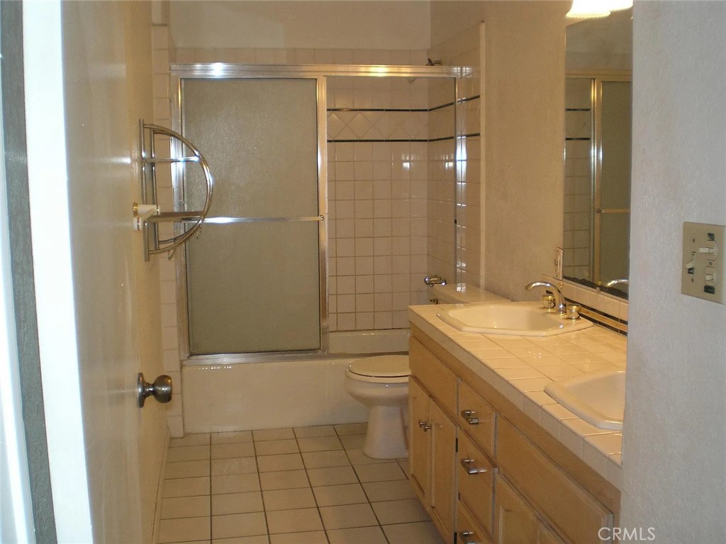 4206 Hatfield Property Photo 11