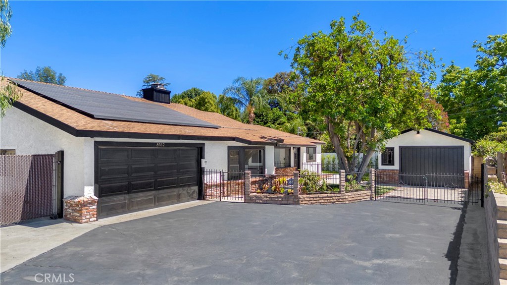8932 Mclennan Property Photo 1