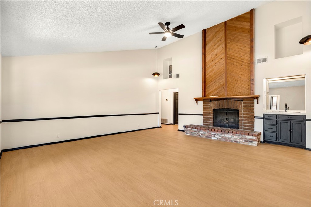 8932 Mclennan Property Photo 9
