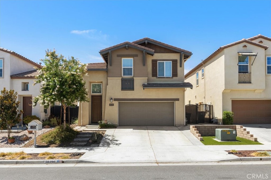 38496 Windingwalk Property Photo 1