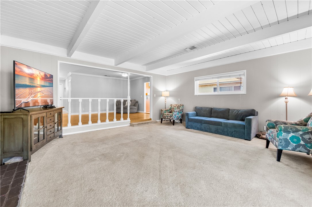 6415 Hardwick Property Photo 11