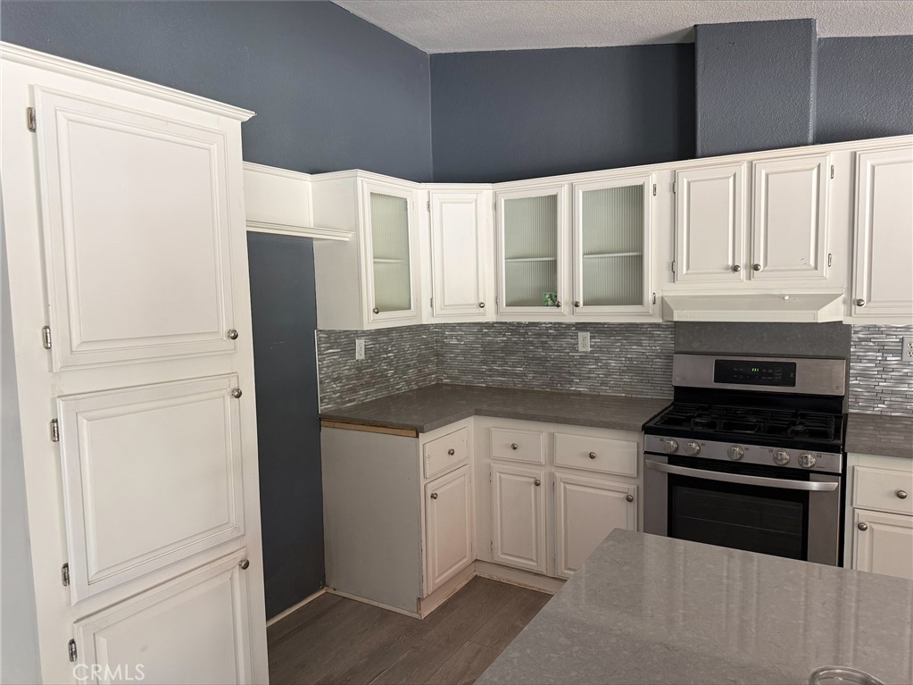 26875 Pleasant Property Photo 3