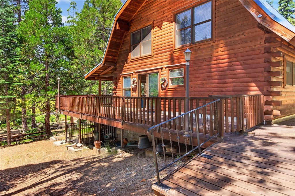 2500 Round Valley Road Property Photo 4