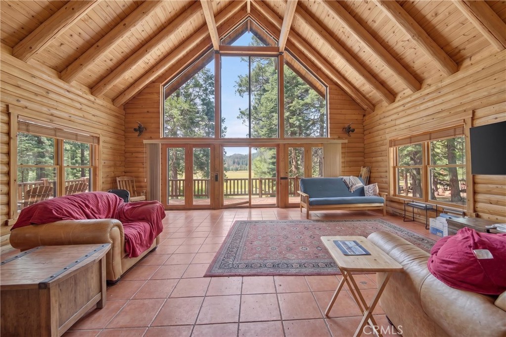 2500 Round Valley Road Property Photo 7