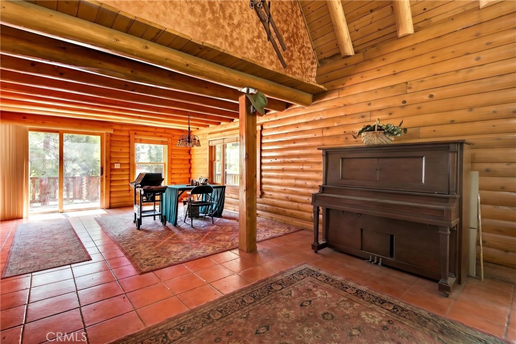 2500 Round Valley Road Property Photo 11