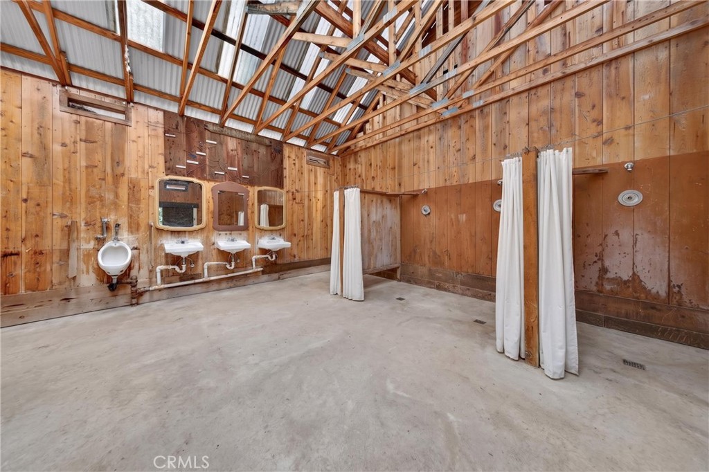 2500 Round Valley Road Property Photo 35