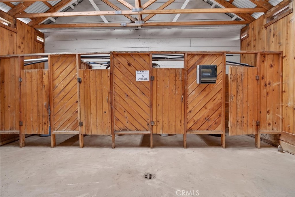 2500 Round Valley Road Property Photo 37